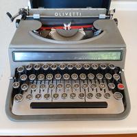 Macchina da scrivere Olivetti Studio 42