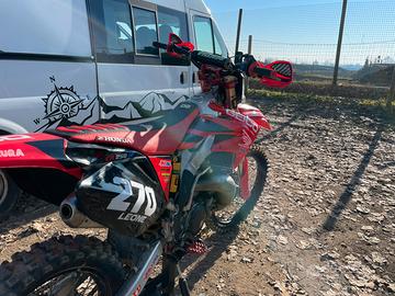 CR 250 Af 2005/2001