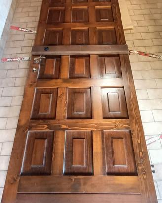 Porta legno massello con serratura orizzontale