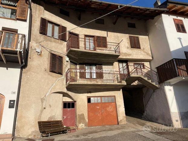 Studio Casa propone a Garniga Loc. Gatter