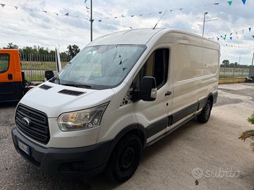 Ford Transit passo medio