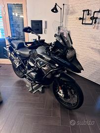 BMW R 1250 GS triple black
