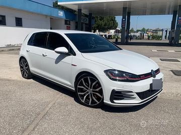 Volkswagen Golf 7.5 GTI Performance