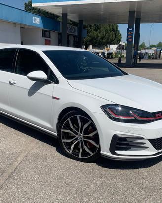 Volkswagen Golf 7.5 GTI Performance