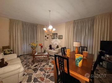 2 LOCALI A SANTERAMO IN COLLE