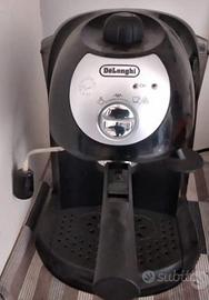 macchinetta per il caffè De longhi