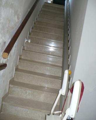 Montascale OTOLIFT modello Giada da interno