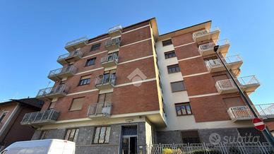 2 LOCALI A TORINO