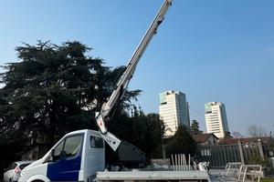 PIATTAFORMA OI&STEEL SCORPION 18 SU MERCEDES SPRIN