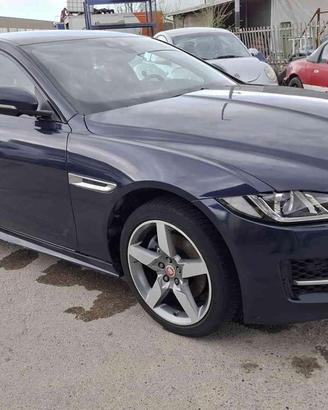 JAGUAR XE 2.0 D aut. Portfolio MOTORE ROTTO