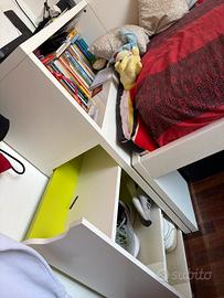 Testiera IKEA con libreria e scarpiera incorporata
