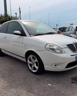 LANCIA Ypsilon 1.4 16V Platino AUTOMATICA