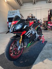 Aprila tuono factory 1100 v4