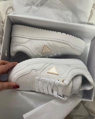 Scarpe Guess