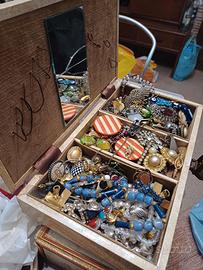 lotto di bigiotteria vintage