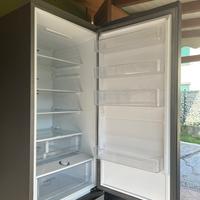 Frigorifero Samsung-solo in zona