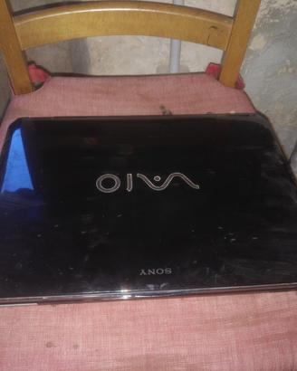 laptop sony  vaio solo per pezzi di ricambio