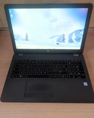 Notebook HP,i5,4gb ddr4,nvme 256gb,LEGGERE B