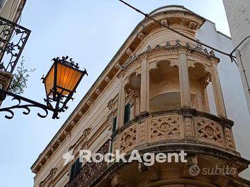 SPLENDIDO PALAZZO OTTOCENTESCO NEL CUORE DI NARDO'
