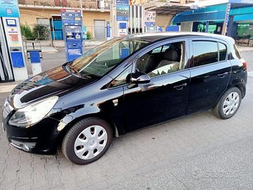 Opel Corsa 1.2 benzina 5 porte 137.000 km