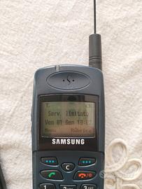 Samsung SGH 2100 cellulare vintage
