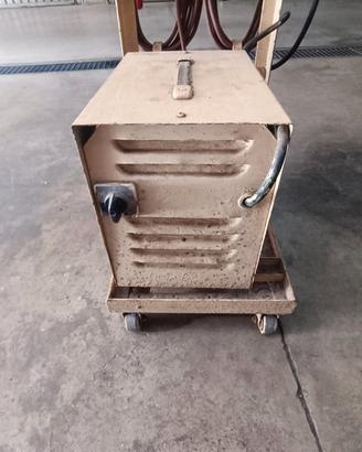 saldatrice elettrica con mascherina 