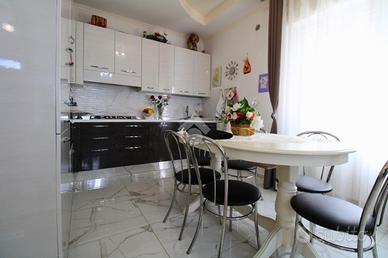 VILLA SINGOLA A PESARO