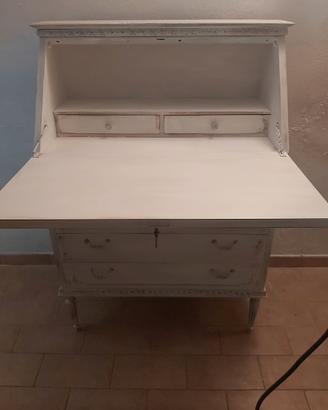 Secretaire in stile  shabby chic 