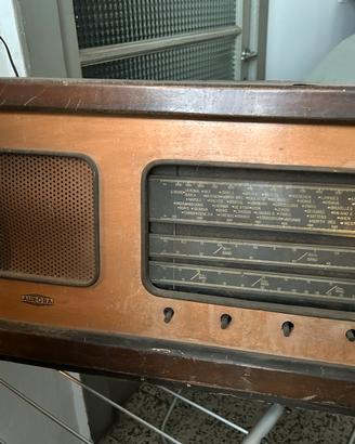Radio d’epoca AURORA a valvole – funzionante