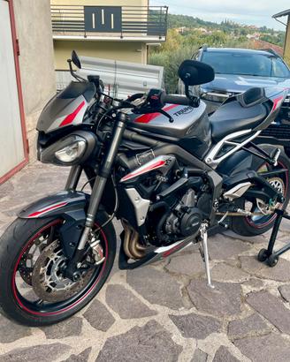 Triumph street triple 765 rs