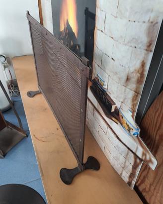 PARASCINTILLE IN FERRO BATTUTO