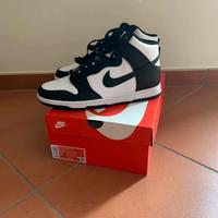 Nike dunk high panda
