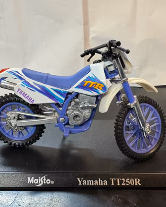 Modellino MAISTO YAMAHA TT250R