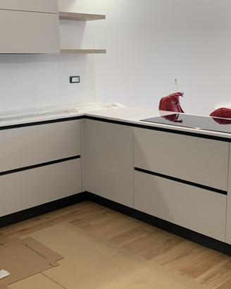 CUCINA COME NUOVA LUBE