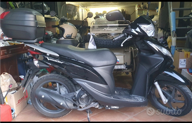 Honda Vision 110 deale per camper