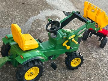 Trattore a pedali Jhon deer+ 2 rimorchi