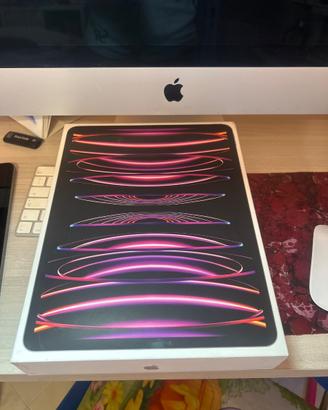 Ipad PRO 12.9 Inch - 6th Generation- 128 GB  WiFi