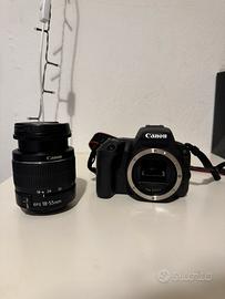 Canon 200D Kit + EF-S 18-55mm f3.5-5.6 III