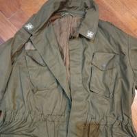 Giacca e pantaloni militari