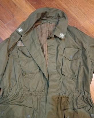 Giacca e pantaloni militari