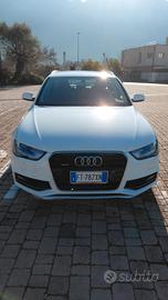 Audi A4 QUATTRO Sline