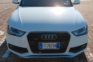 Audi A4 QUATTRO Sline