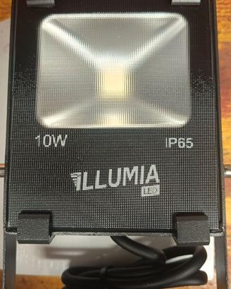 Faro led ip65 10w 3000k (ILLUMIA)