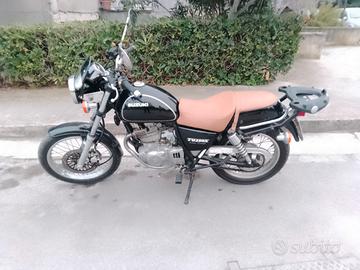 Suzuki TU 250 X