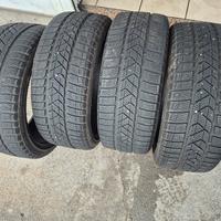 4 Gomme. 205 / 40 / R 17. M+S 