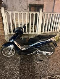 Piaggio Beverly 125 i.e