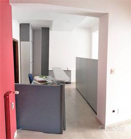 Ufficio a Cremona, piazza Roma 6, 4 locali