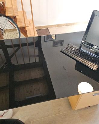 scrivanie galant ikea vetro nero