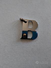 Pendente lettera B