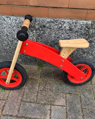 Bici senza pedali in legno